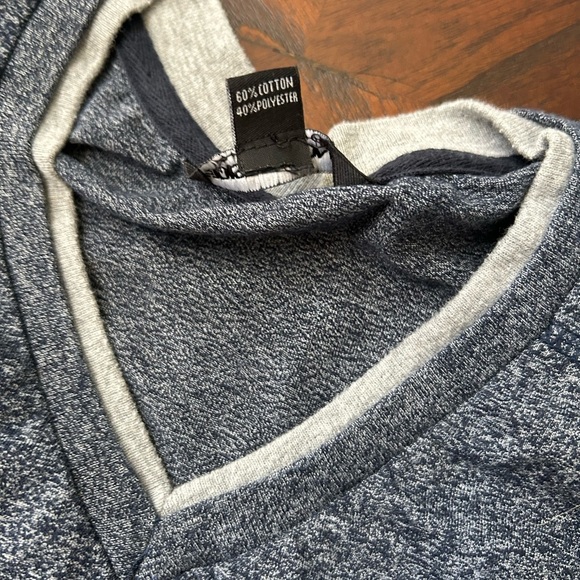 DISTORTION Men's Blue V-Neck Shirt SIZE XL - Picture 7 of 8